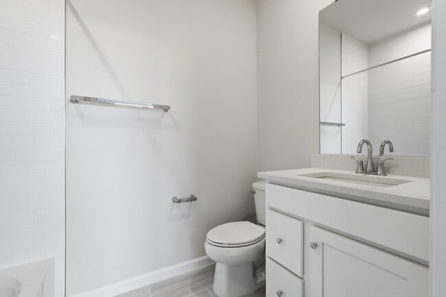 Building Photo - 3503 St Robin Ln