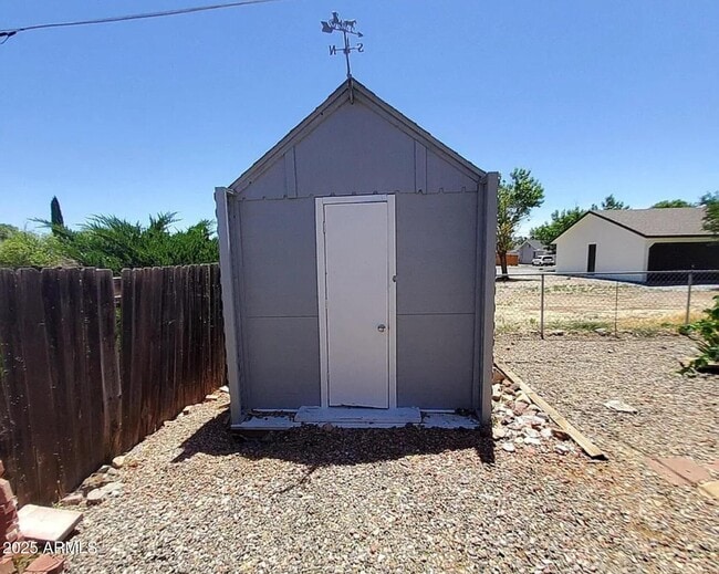 Building Photo - 3547 N Valorie Dr