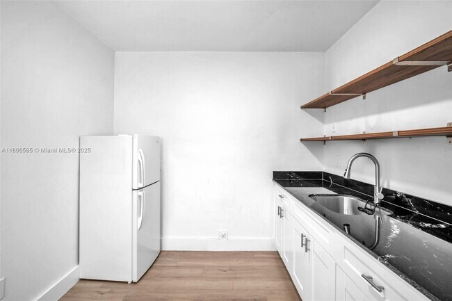 Building Photo - 3980 SW 121st Ave