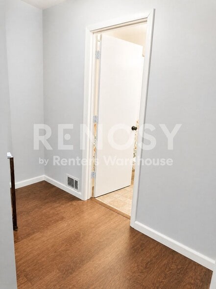Building Photo - 2775 Upland Ct