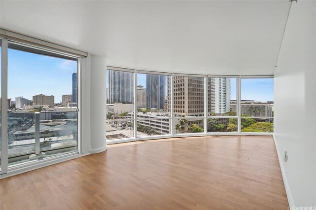Building Photo - 1296 Kapiolani Blvd