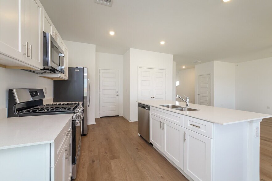 Building Photo - 12836 Torretta Wy