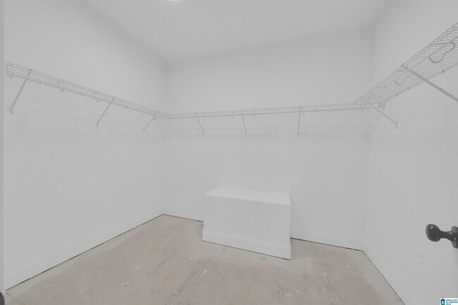 Building Photo - 4228 Oakview Ln