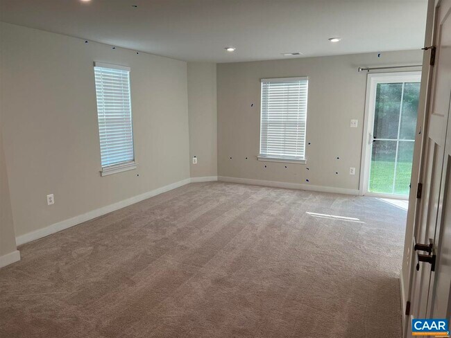 Building Photo - 2028 Landon Ln