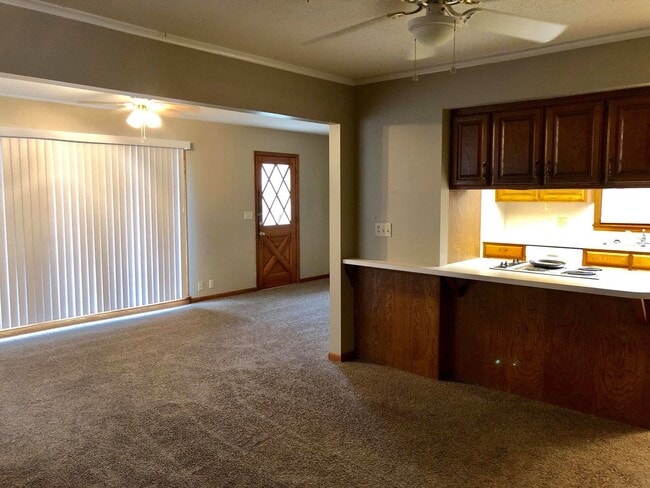 Building Photo - Super Clean and Nice!