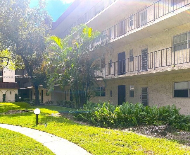 Building Photo - 3360 Spanish Moss Terrace