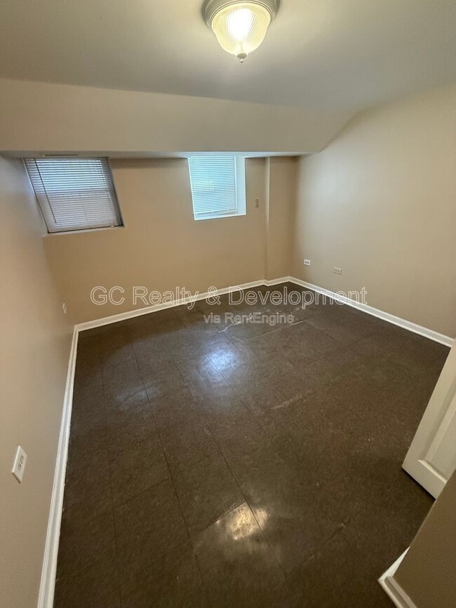 Building Photo - 2548-2550 West Washington Boulevard