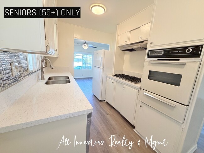 Building Photo - 141 Douglas Dr