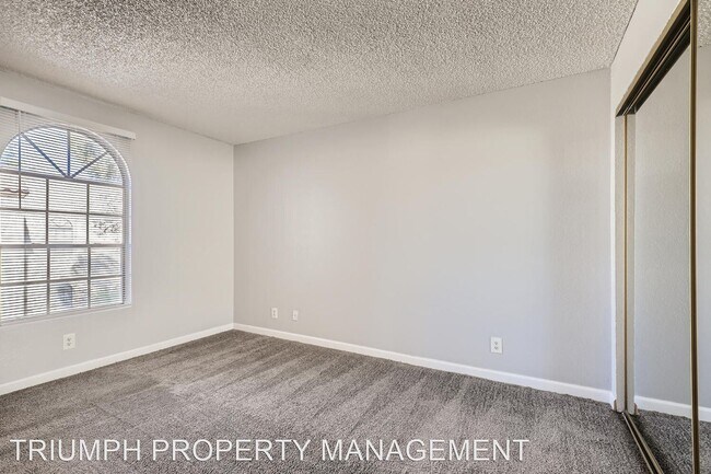 Building Photo - 2 br, 2 bath House - 2977 Juniper Hills Bl...
