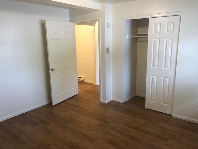 Building Photo - 4531 Boardwalk Dr