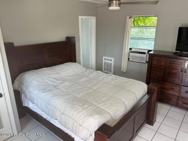 Building Photo - 2179 Pineapple Ave