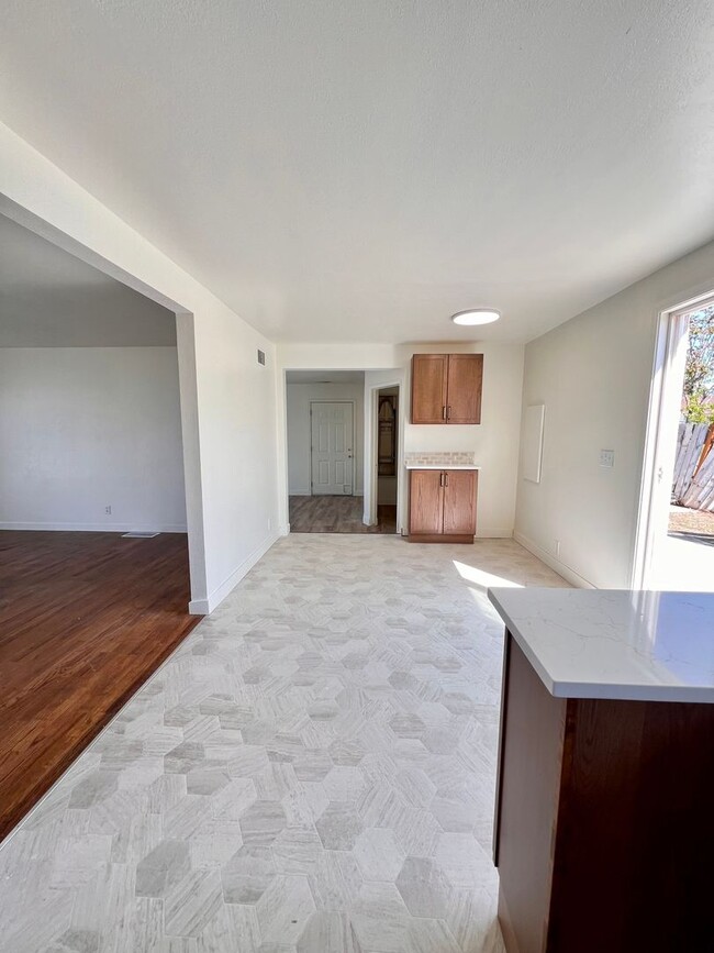 Building Photo - Remodeled Home in Ephrata