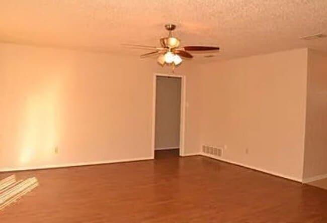 Building Photo - AVAILABLE SOON!