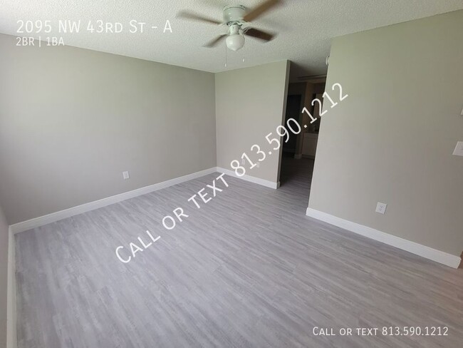 Building Photo - Completely Renovated Ocala Apartment