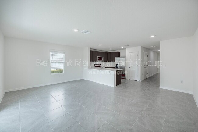 Building Photo - 6676 SW 81st Lp