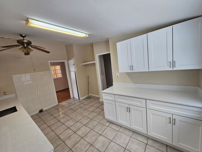 Building Photo - Updated Brick Ranch