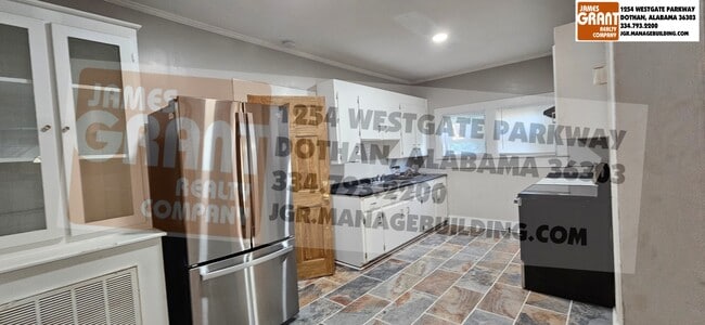 Building Photo - 206 Kornegay St