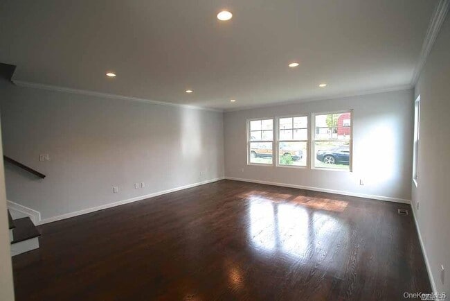 Building Photo - 41 Mohegan Ave