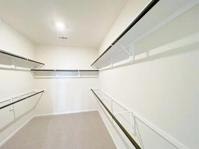 Building Photo - 4403 Silvergrass Ln