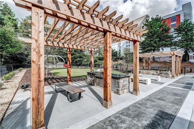 Building Photo - 795 Hammond Dr