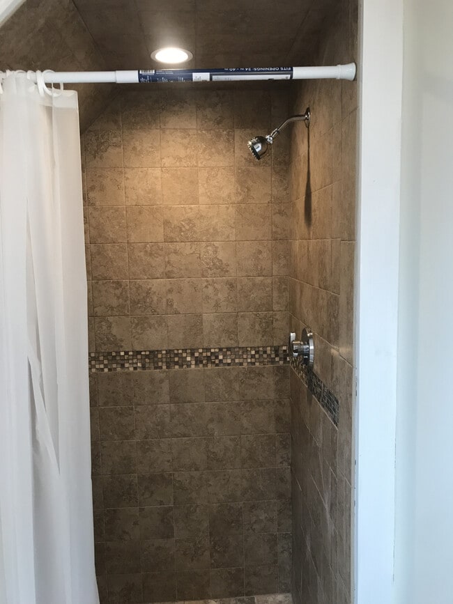 Building Photo - 14-16 Phillips Street