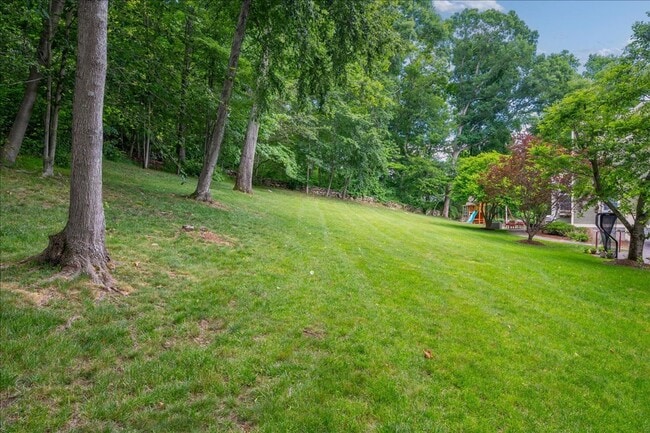 Building Photo - Private Pool, Fireplace & Endless Charm — Cross River, NY