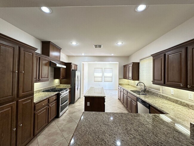 Building Photo - Summerlin Village 16 Ladera Phase 3