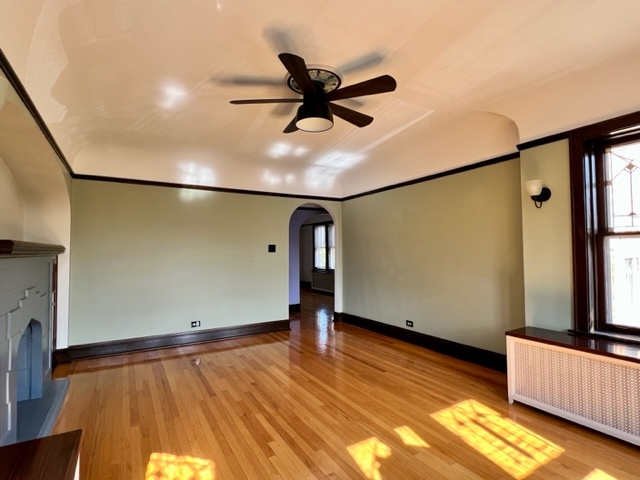 Dining room - 5858 N Melvina Ave