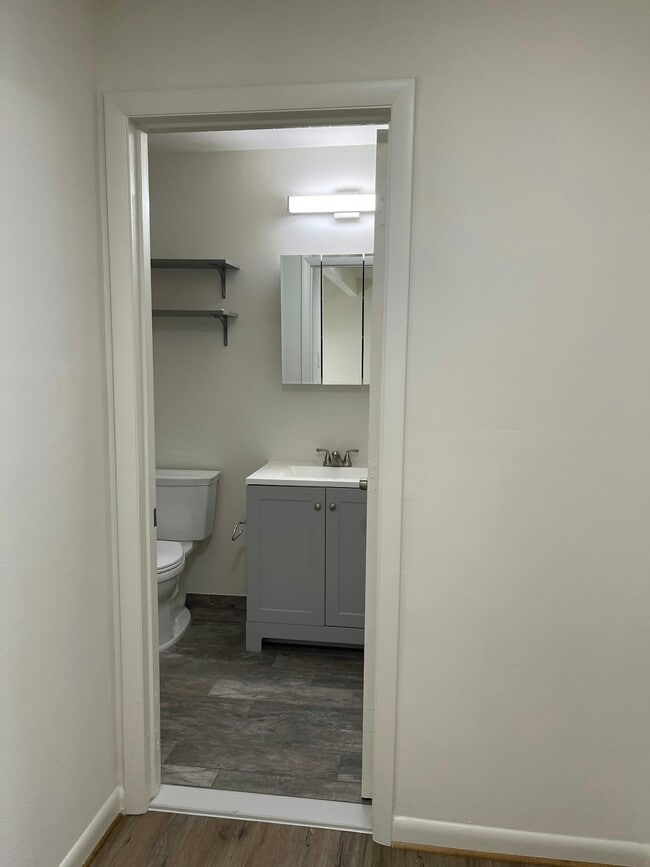 Building Photo - 3953 Old Brook Rd