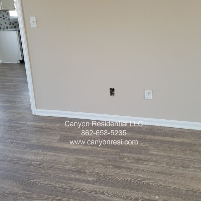 Building Photo - 4396 Moat Dr