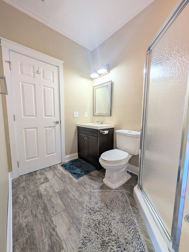 Building Photo - 3947 Gladiola Ct