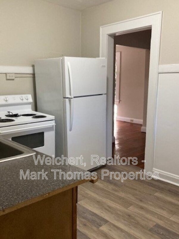 Building Photo - 3704 Turrentine St