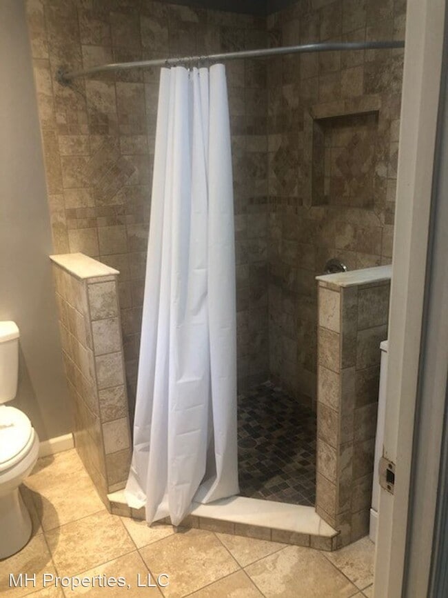 Building Photo - 4 br, 2 bath House - 2907 Rockrose ave