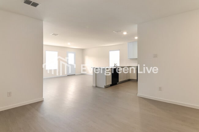 Building Photo - 2016 Welsh Ln