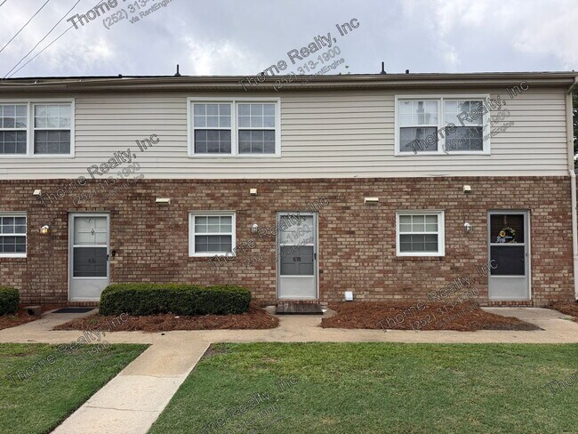 Building Photo - 618 S Boddie St