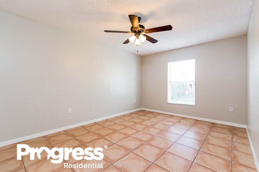Building Photo - 4212 Stonefield Dr
