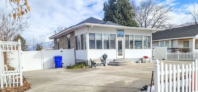 Building Photo - Bountiful City Office Space or residential
