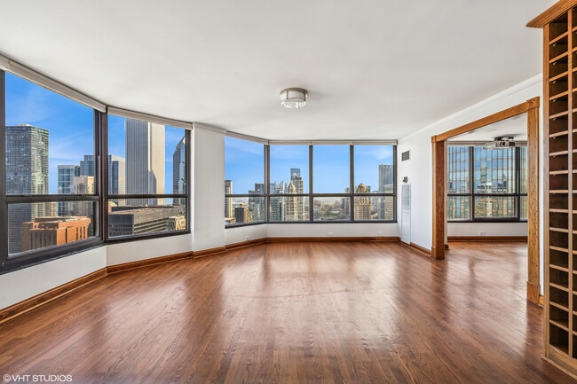 Building Photo - 405 N Wabash Ave