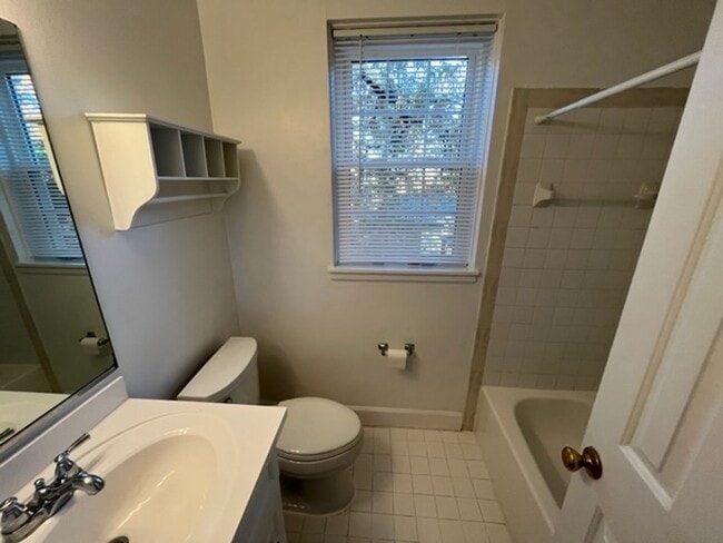 Building Photo - This residence showcases a beautifully upd...
