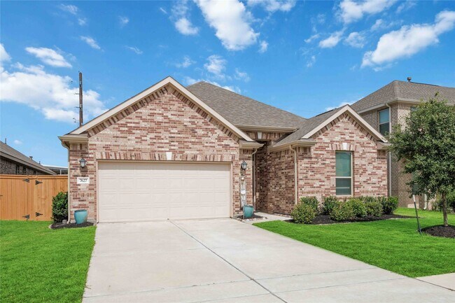Building Photo - 7627 Coral Ky Dr