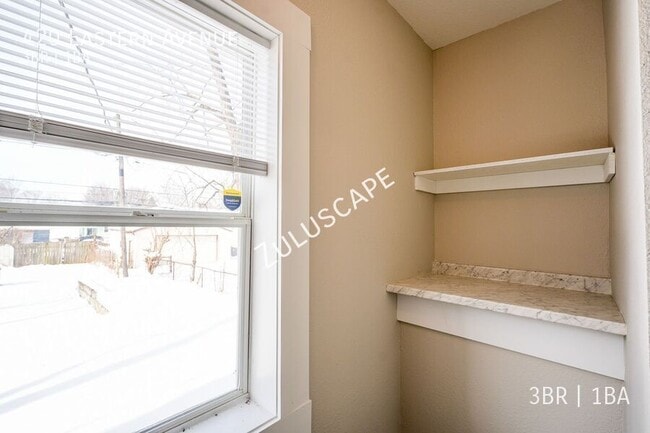 Building Photo - 420 Eastern Ave