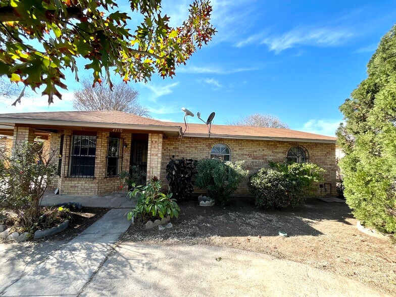 Building Photo - 4710 Pita Dr