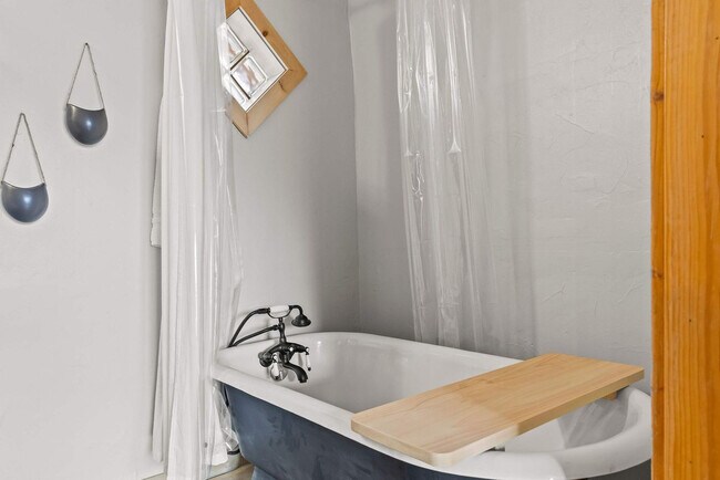 Building Photo - 84 Arcturus Dr