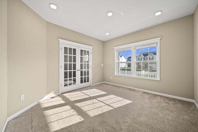 Building Photo - 1145 Cunningham Ave