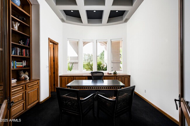 Building Photo - 6649 E Berneil Dr