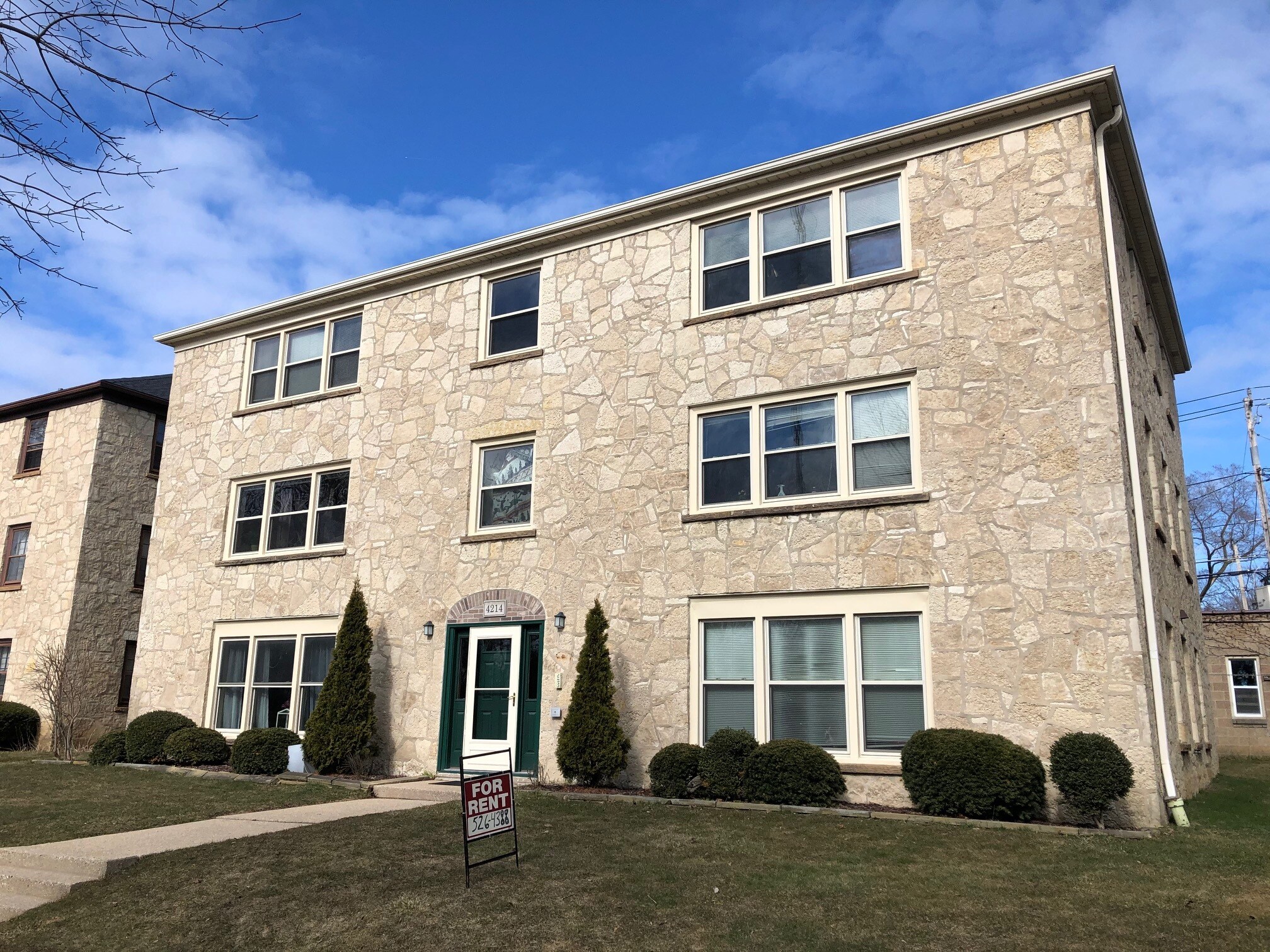 Building Photo - 4214 N Wilson Dr