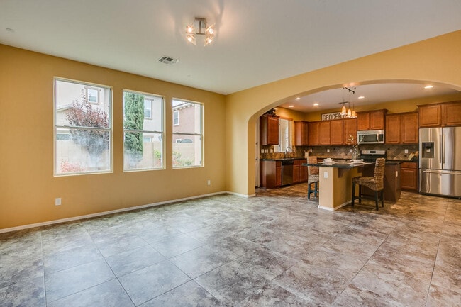 Building Photo - 9119 S Terry Ln
