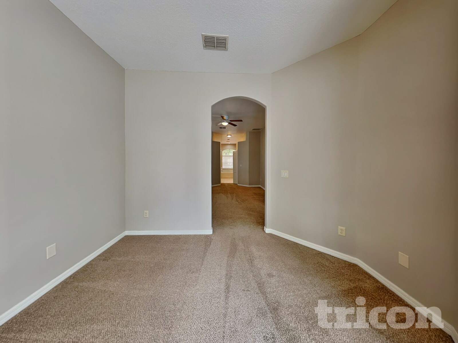 Building Photo - 14556 Edgemere Dr