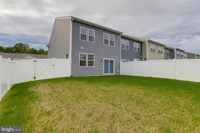 Building Photo - 148 Correri St