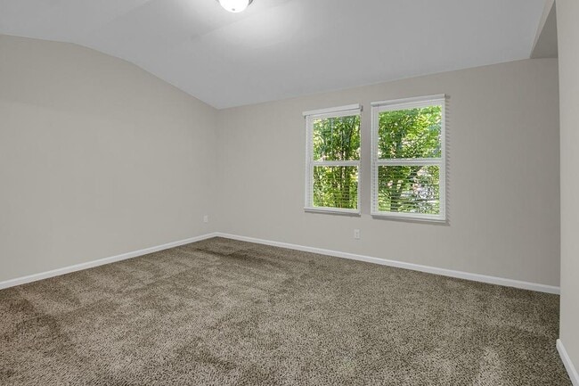 Building Photo - 2144 Belmont Cir NE